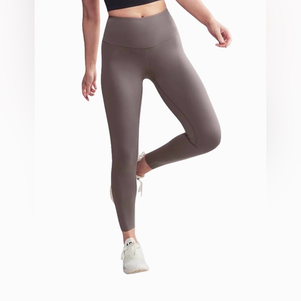 RHONE Revive NWOT High-Rise Leggings in Grey Lilac